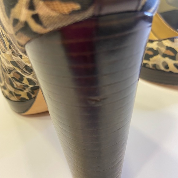 Coach Tristian Heels, 10, Never Worn,  Gorgeous Shoes - Picture 4 of 8